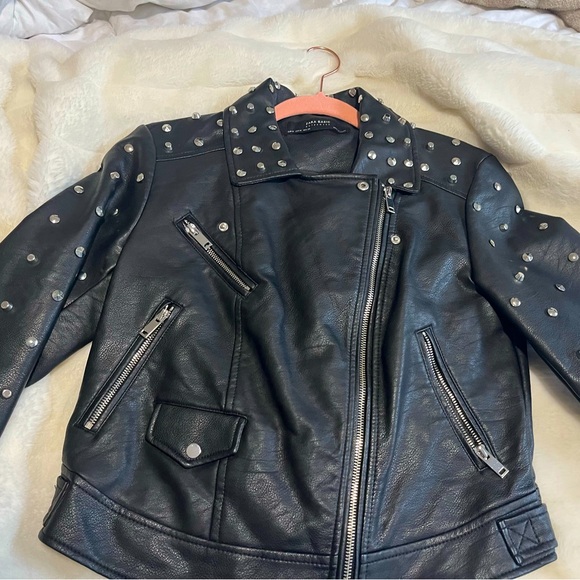 Zara basic faux leather jacket with studs - Picture 1 of 3
